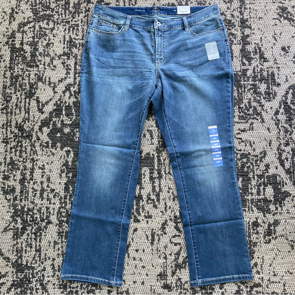 St. John's Bay Straight Leg Jeans Size 18W